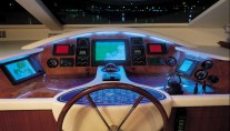 Amer 86 JAUNI -  Helm